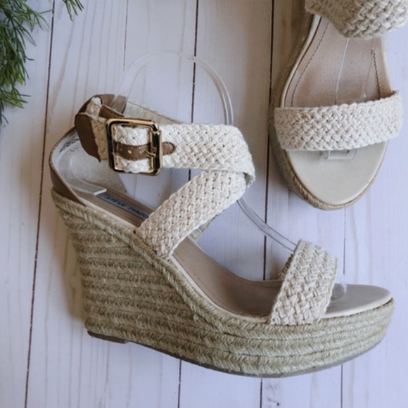 Steve Madden Shoes - Steve Madden 4" P-River Wedge Heels